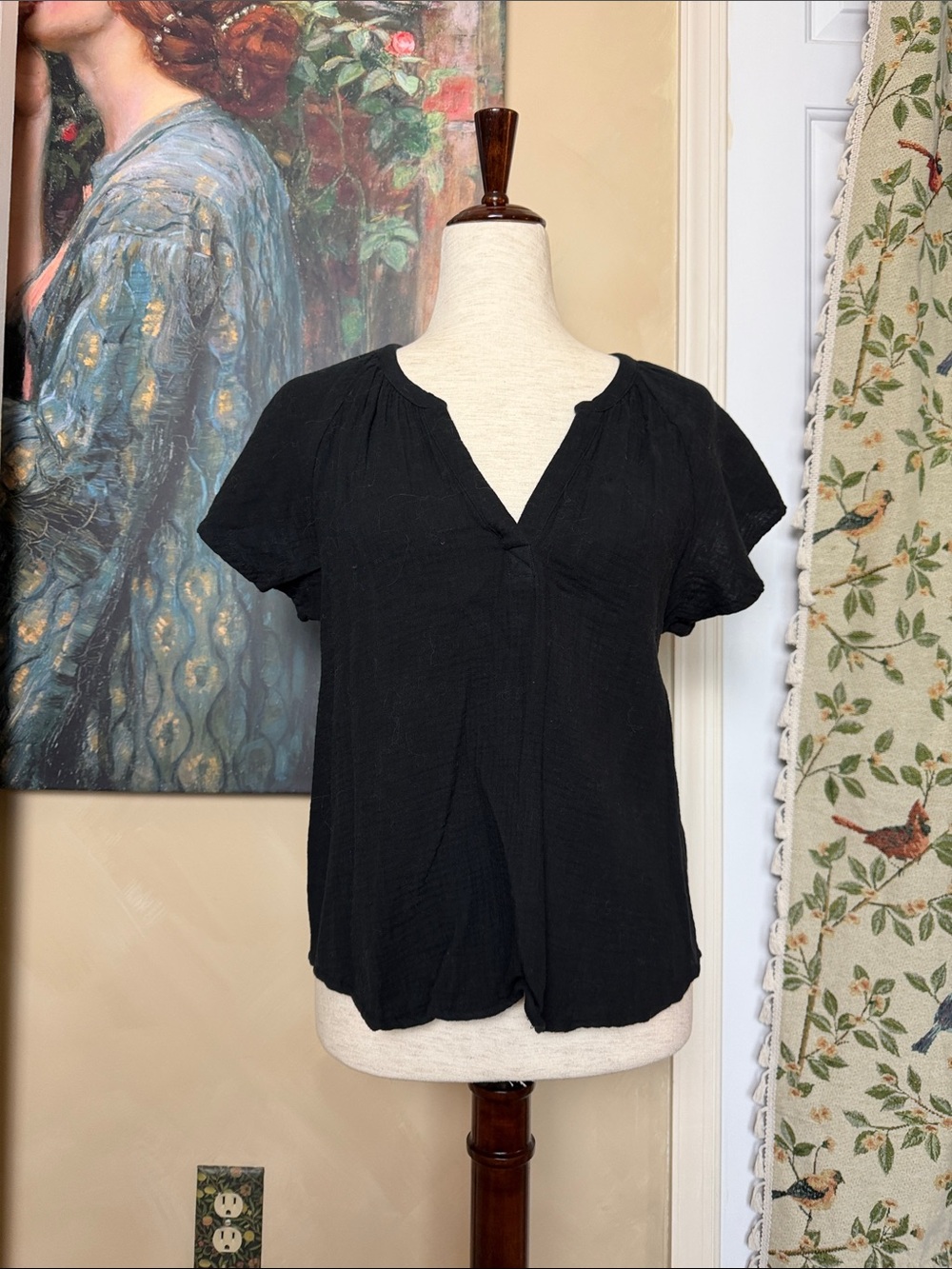 **NWT** Universal Thread Black Cotton V-Neck Short Sleeve Women's Top